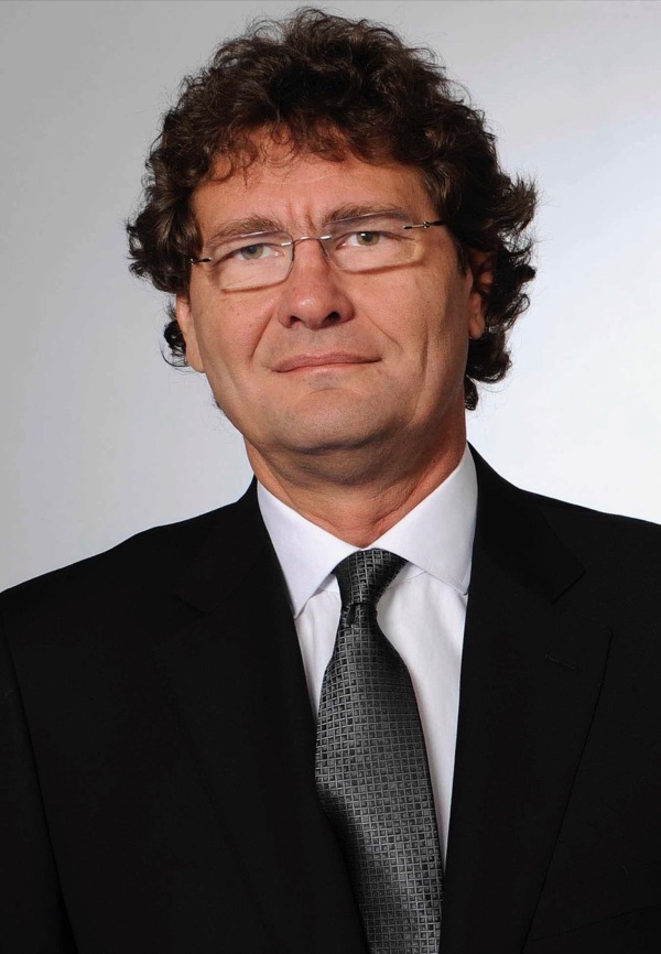 Dr Pierre Squara, MD